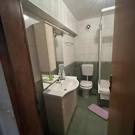 Apartman Leonarda Apartment